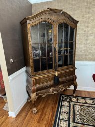 Moved 1 Week Forward:  Local Interior Designer.  Packed House on the Lake. - Image 25