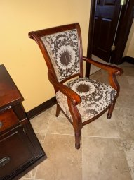 Moved 1 Week Forward:  Local Interior Designer.  Packed House on the Lake. - Image 263