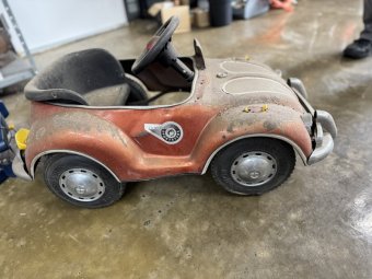 It's a smorgasbord of Fantastic Stuff in Cumming - Image 4