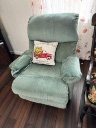 It's a smorgasbord of Fantastic Stuff in Cumming - Image 164