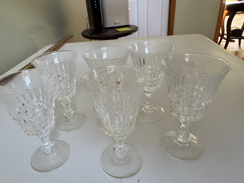 Four Sets of Cristal d’ Arques Tuilleries Villandry Glasses