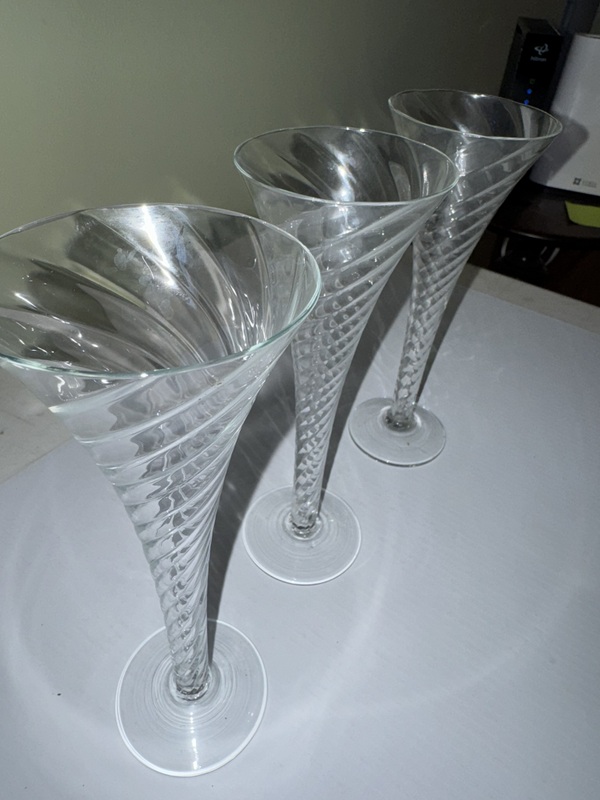 Set of 3 Optic Swirl Hollow Stem Crystal Champagne Flutes 9”