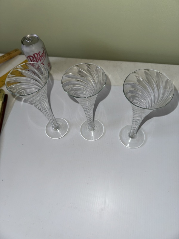 Set of 3 Optic Swirl Hollow Stem Crystal Champagne Flutes 9”