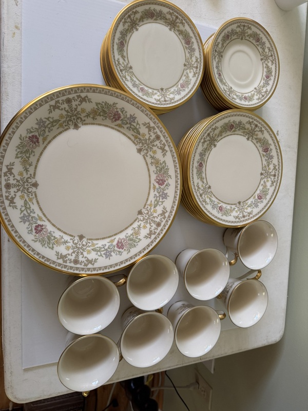 Set of 8 Lenox “Castle Garden” 5 Piece Place Setting, with two 10” Serving Bowls & 16” Platter
