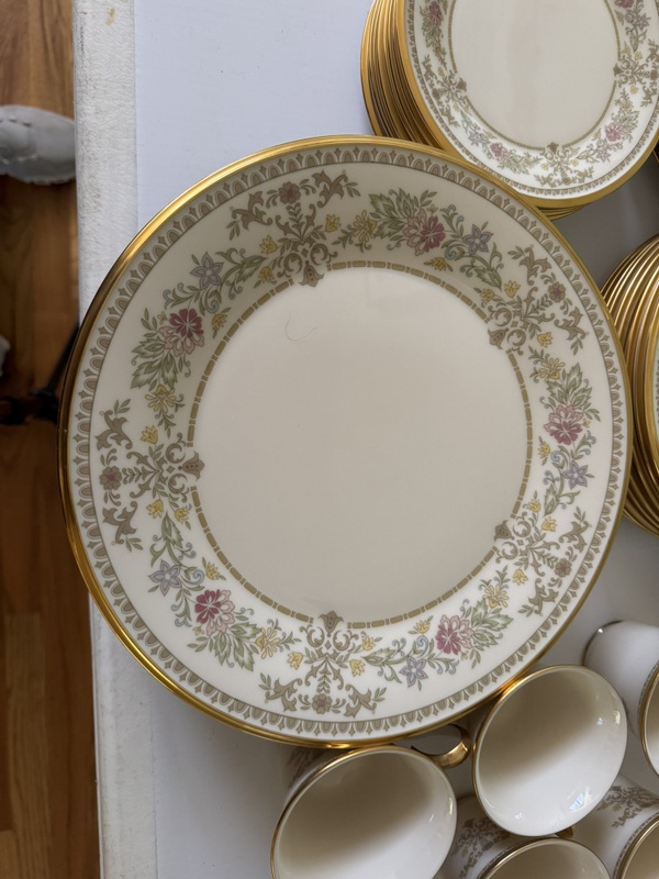 Set of 8 Lenox “Castle Garden” 5 Piece Place Setting, with two 10” Serving Bowls & 16” Platter