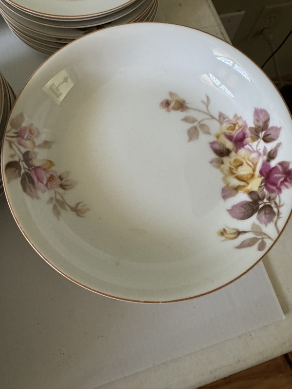 Set of 8 Noritake “Angela” 6 Piece Place Setting