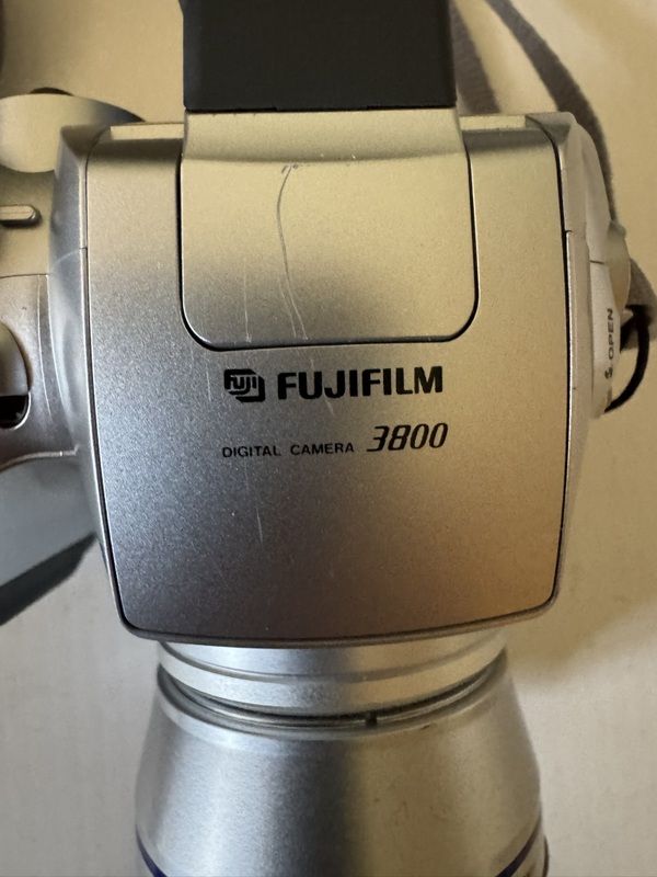 Fujifilm 3800 Digital Camera