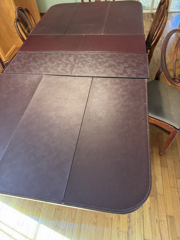 Stunning Dining Room Table with 6 Shield Back Chairs and Pad