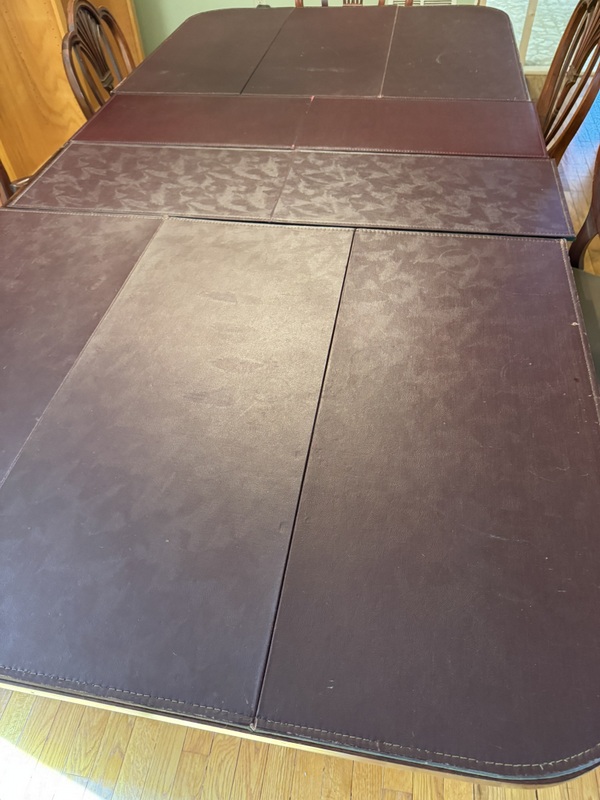 Stunning Dining Room Table with 6 Shield Back Chairs and Pad