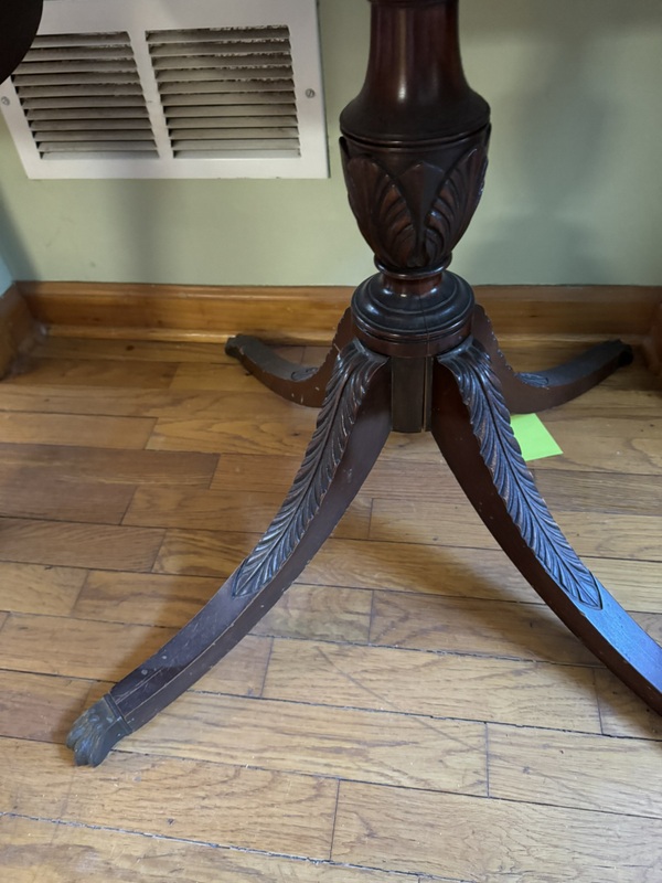 Vintage Mahogany Drop Leaf side table in the Ducan Phyfe Style