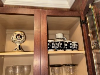 Moved 1 Week Forward:  Local Interior Designer.  Packed House on the Lake. - Image 142