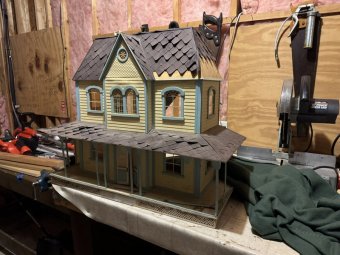 Moved 1 Week Forward:  Local Interior Designer.  Packed House on the Lake. - Image 297