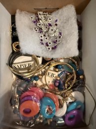 It's so Much Stuff You Have to See It to Believe It - Image 352