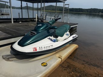 It's a Huge Lake Sale in Toccoa - Image 8