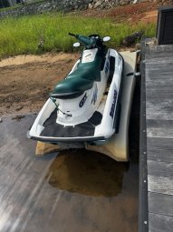 It's a Huge Lake Sale in Toccoa - Image 9